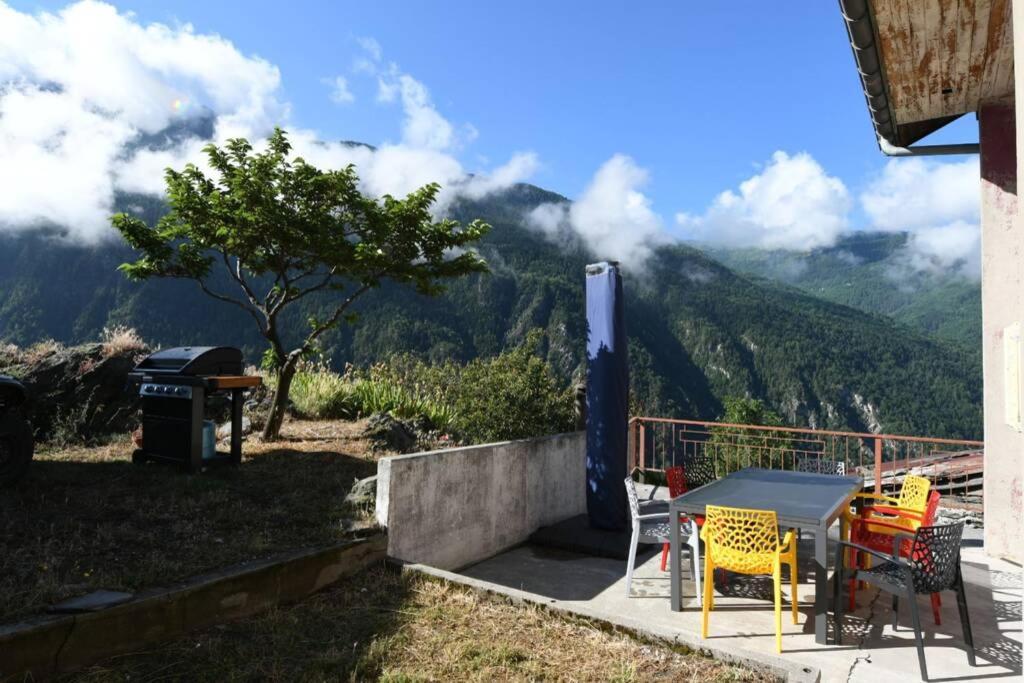 Logement Renove Avec Vue Panoramique La Saussaz Exterior photo