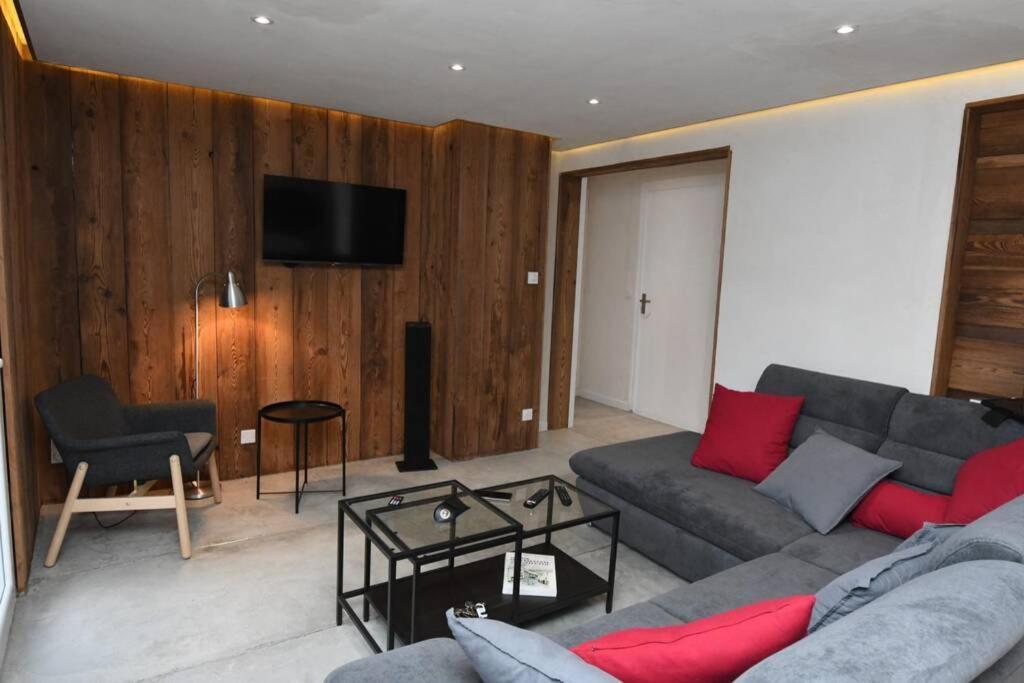 Logement Renove Avec Vue Panoramique La Saussaz Exterior photo